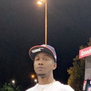 Meet your Posher, Gregory